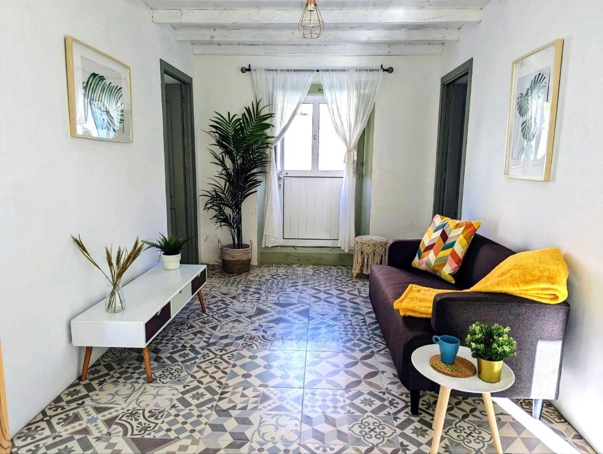 Cozy 3 Bedroom Home - Close To Beach Lourinha  Exterior photo